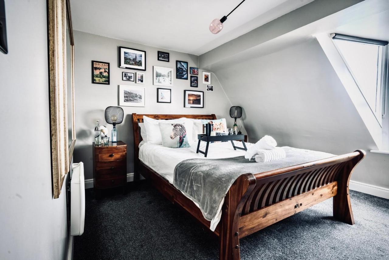 Modern Penthouse Apartment In Cobh Town Eksteriør bilde